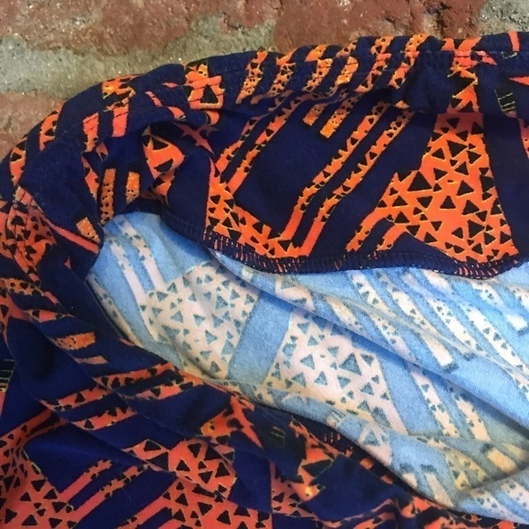 Lularoe TC blue & orange giraffe leggings 🦒 - Picture 5 of 7